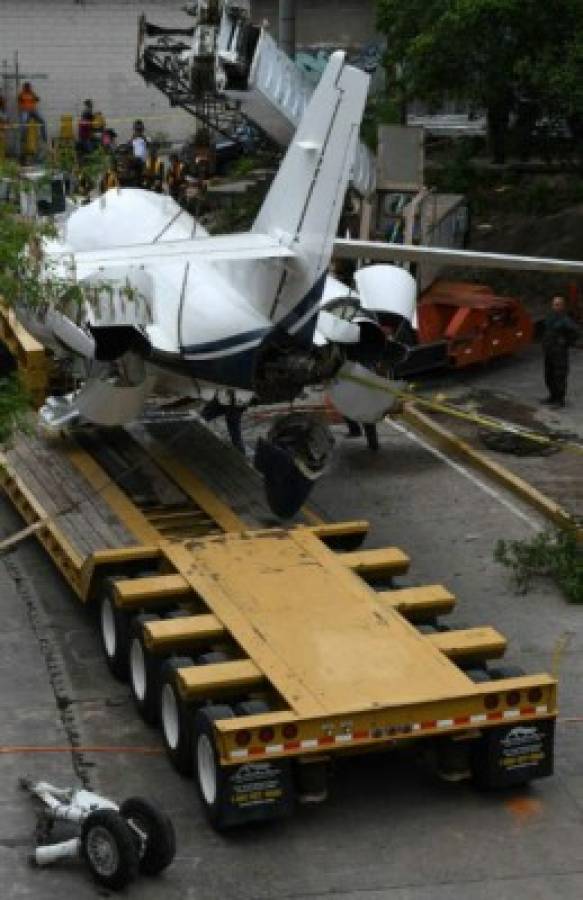 Las otras imágenes que no has visto del avión que se salió de la pista en el aeropuerto Toncontín