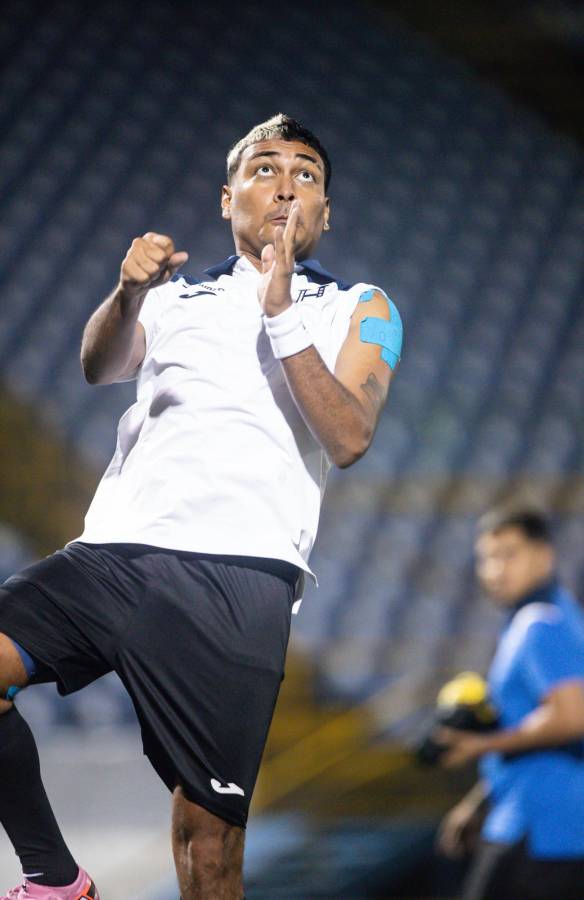 Primi Maradiaga dirigiendo a la 'H' tiktokera, el look de Brayan La Playa y nuevo portero ante Nicaragua