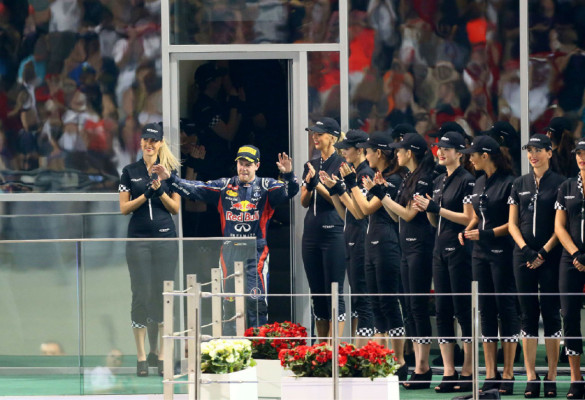 Alonso recorta tres puntos al afortunado Vettel tras soñar con la gloria y el liderato.