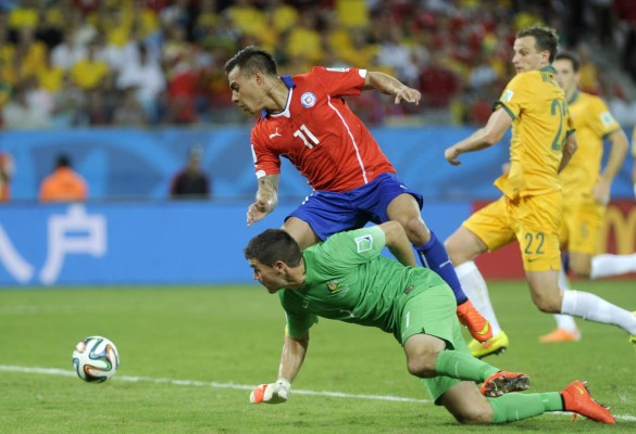 Chile se estrena en el Mundial venciendo a Australia