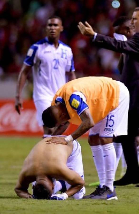 Las desgarradoras imágenes de los jugadores de Honduras en Costa Rica