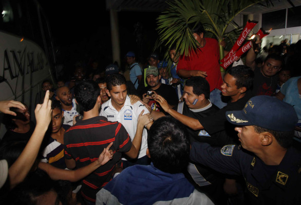 Locura en recibimiento de la Selección Sub 23