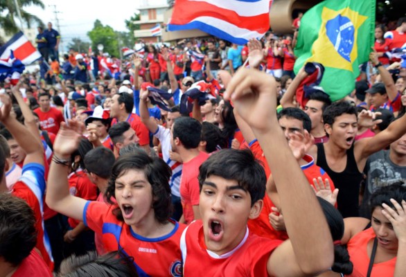 Costa Rica celebra con locura su pase histórico a cuartos de final