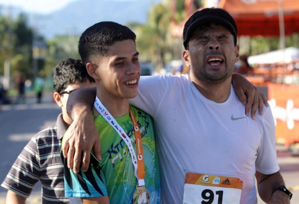 ¡Alegría, besos y bellezas! Las imágenes que dejó la sexta Maratón del Atlántico
