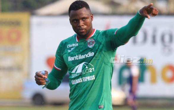 Yustin Arboleda anotó goles en el clásico con las camisetas de Marathón y Olimpia.
