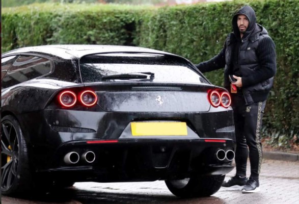 El espectacular Lamborghini que el Kun Agüero tiene abandonado: 'Está con telarañas”