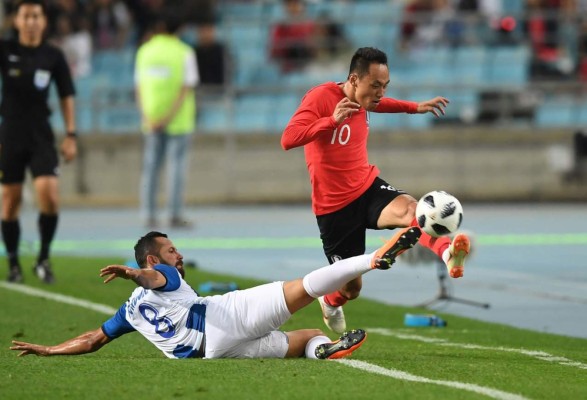 ¡Ofensivo! El atractivo 11 de Honduras con el que podría jugar ante Panamá y Chile
