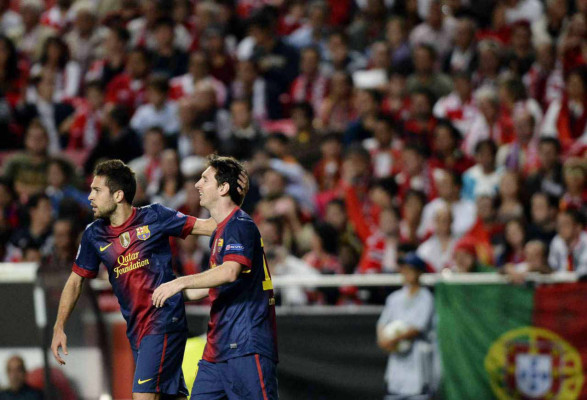 Barcelona vence 2-0 en visita a Benfica