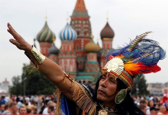 ¡Vaya creatividad! Los aficionados que se roban las miradas en el mundial de Rusia