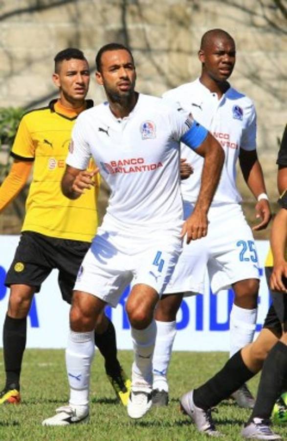 ¡Lujo! Roger Rojas elige su 11 ideal en Olimpia con futbolistas con los que ha compartido