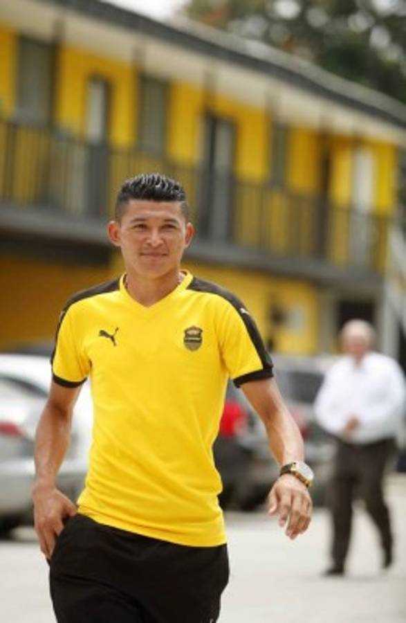 Martín 'Tato' García da su mejor 11 titular que dirigió con el Real España