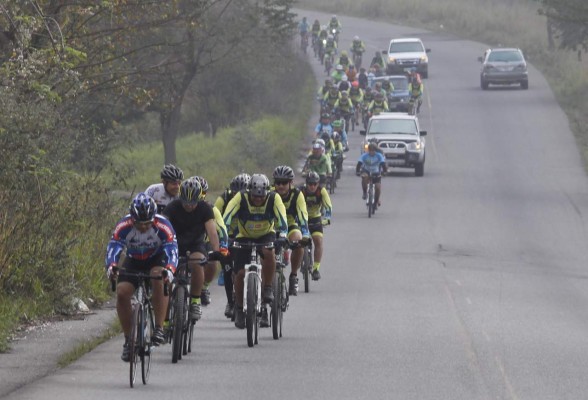 Ciclismo: Los 55 kilómetros de San Pedro Sula a Santa Bárbara