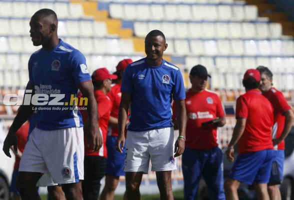 Pedro Troglio sigue sumando jugadores a la pretemporada del Olimpia