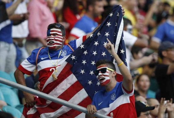 Ambiente en el estadio Arena Fonte Nova en la ronda de 16 partido de fútbol entre Bélgica y EE.UU.