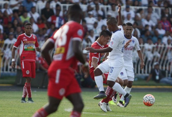 Las mejores fotos del partido de la gran final entre Olimpia y Real Sociedad