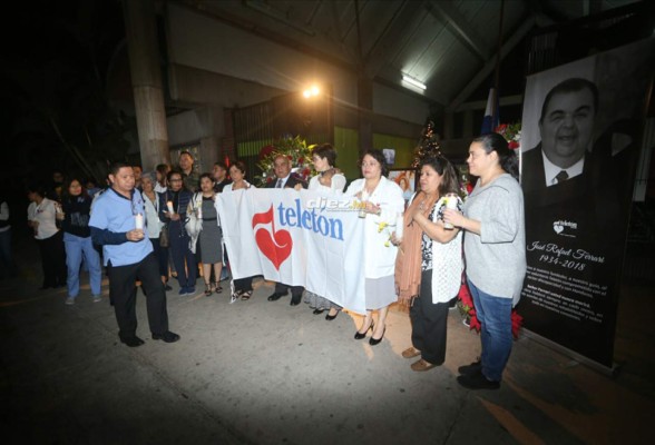 EN FOTOS: El traslado del cuerpo de Rafael Ferrari a la funeraria