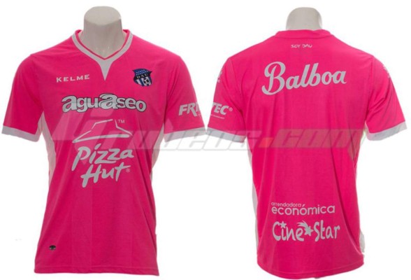 Especial: Las camisetas más raras y llamativas de clubes centroamericanos