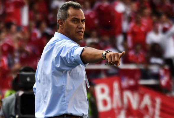 Costa Rica y los ocho candidatos a dirigir la selección tras salida de 'Machillo' Ramírez