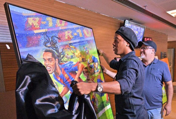 Fotos: El Maracaná inaugura un espectacular tour de la carrera de Ronaldinho