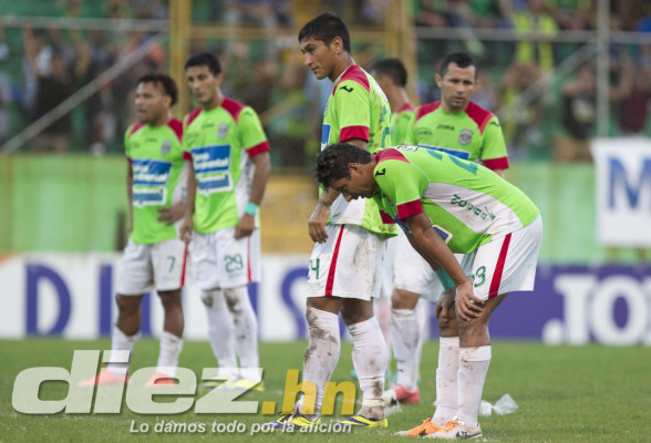 Los rostros de tristeza en Marathón tras derrota ante Olimpia