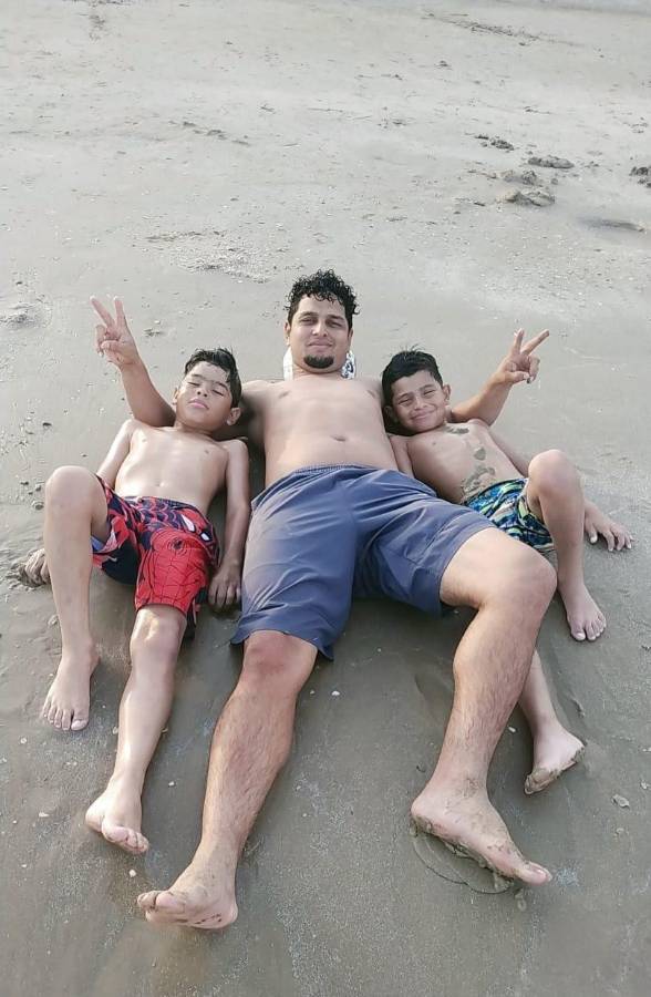 ¿Recuerdas a Luis Lobo? Así es la vida del exjugador de Honduras, tuvo un retiro repentino, lo buscaron de la MLS y fue cantante