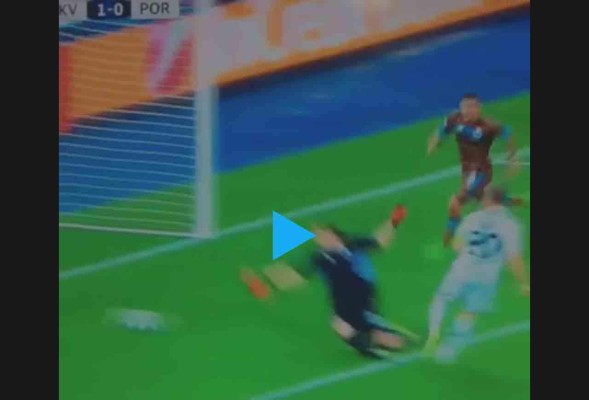 VIDEO: Así recibió Iker Casillas su primer gol en Champions con el Porto