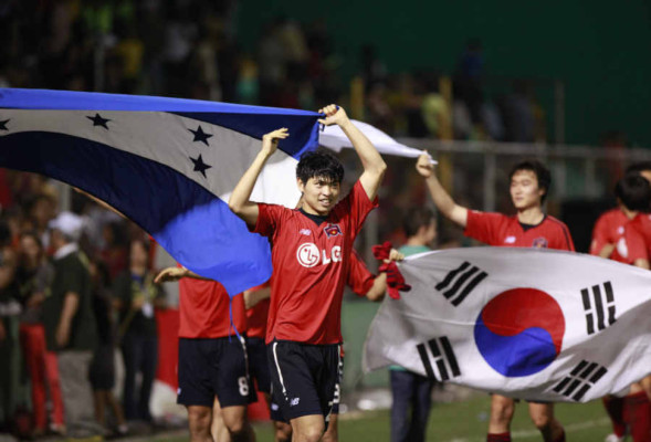 Real España recibe goleada del Goyang de Corea del Sur.