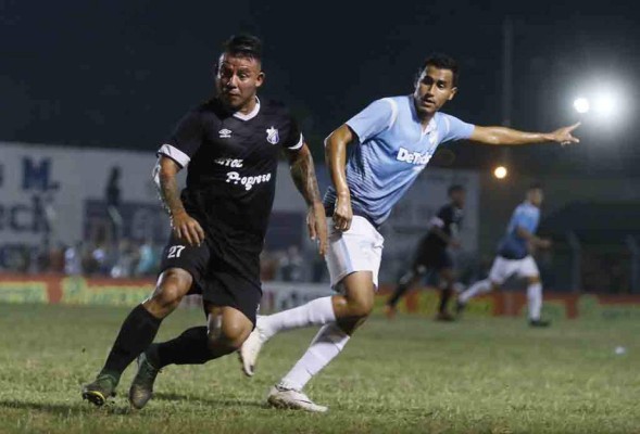 ¡Uno tenía 9 años sin jugar en Liga! Los 'resucitados' de Raúl Cáceres en Real de Minas