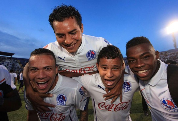 ¡Olimpia celebra su copa 29 de la Liga Nacional.