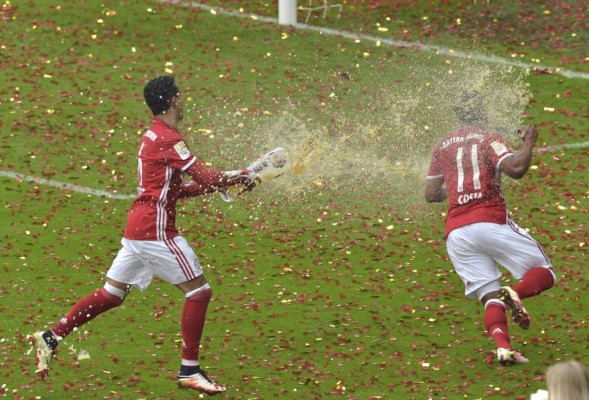 ¡El Bayern Munich celebró su título con victoria en Alemania!