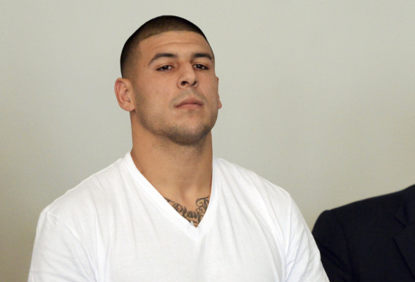 Aaron Hernández se hunde más