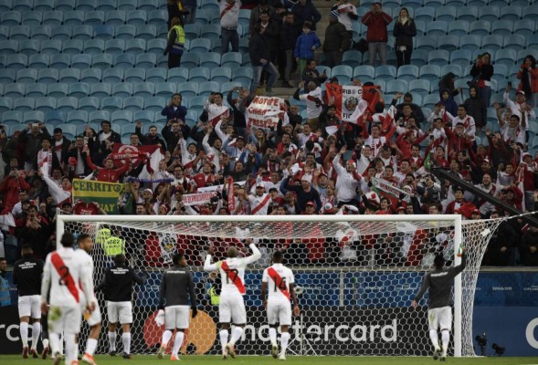 NO VISTE EN TV: Fiesta inca en Brasil; el dolor de Vidal y su novia impacta en el Chile-Perú