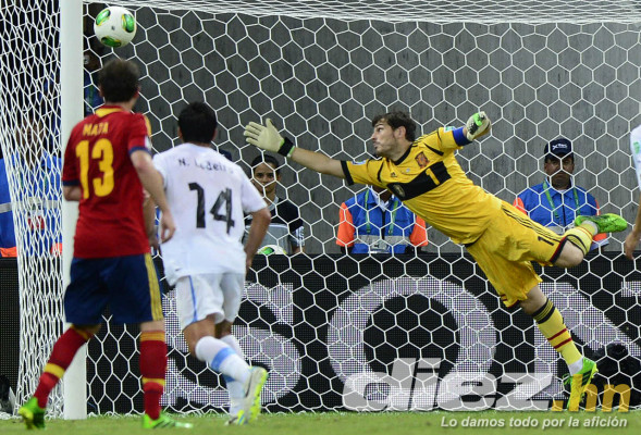 España derrotó 2-1 a Uruguay Copa Confederaciones