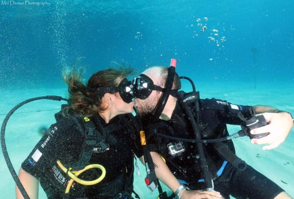 ¡Espectacular! Así disfruta del verano 2019 Sebastián Urrutia, preparador físico de Honduras