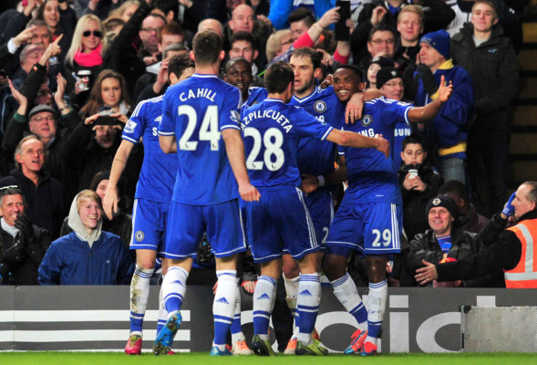 Chelsea vence 3-1 al Manc. United con triplete de Eto’o