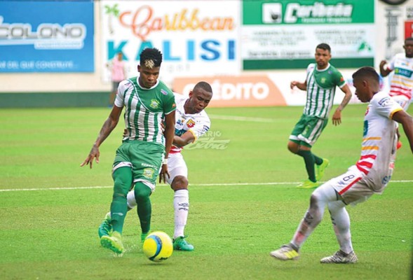 ¡Rumores y fichajes! Mundialista tico de Brasil 2014 sin equipo en su país