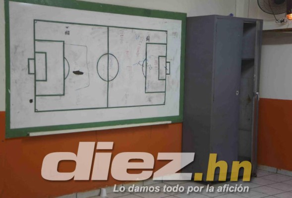 EN FOTOS: Abandonado y viejo, así luce el triste estadio de La Ceiba