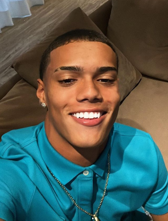 ¿Salió como su padre? Así es la vida del único hijo de Ronaldinho y su impresionante cambio físico