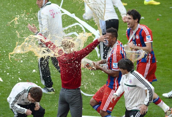 Bayern Munich estrena copa y uniforme en Alemania