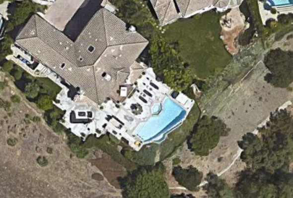 Especial: Por esta lujosa mansión y el tequila honor quieren investigar a Kate del Castillo