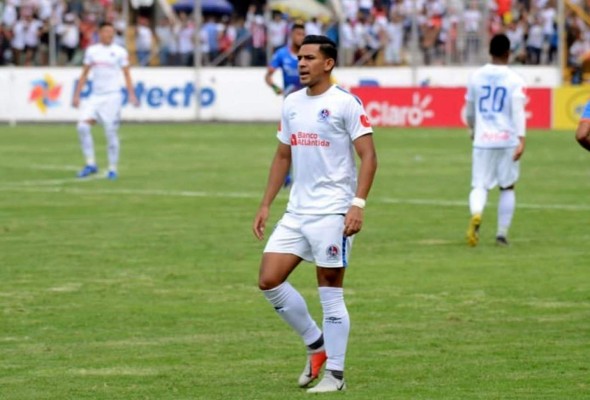 Fichajes Honduras: Olimpia ficha a dos, hondureño interesa en Europa y dos suenan en Argentina