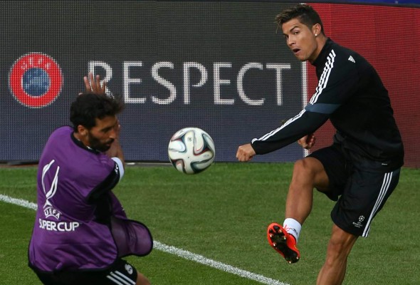 Real Madrid entrenó en Cardiff previo a la final de Supercopa