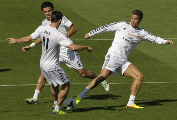 VIDEO: Gareth Bale ridiculiza a Cristiano Ronaldo