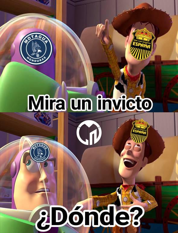 Los memes no perdonan al Motagua tras perder el invicto ante Real España en el estadio Nacional