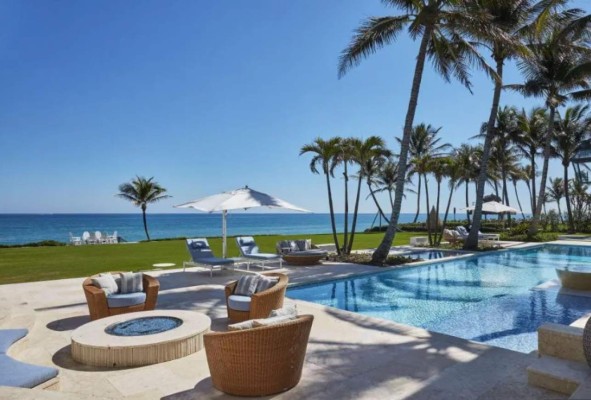 La infartante niñera sueca, ex de Tiger Woods, reduce el precio de su mansión para venderla