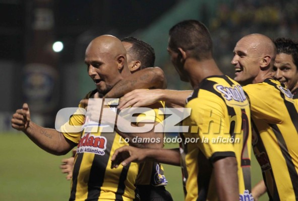 La mejores imágenes del clásico España Olimpia