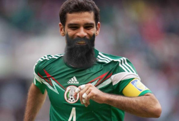 En México le ponen barbas a sus seleccionados en honor al Movember