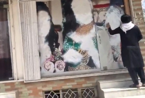 Dolorosa realidad en Kabul: así lucen las calles de la ciudad por el nuevo régimen talibán; las mujeres son borradas