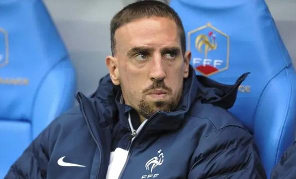 Una leyenda del Bayern Múnich aparece en los archivos de Epstein: Intentó golpearme y la policía...