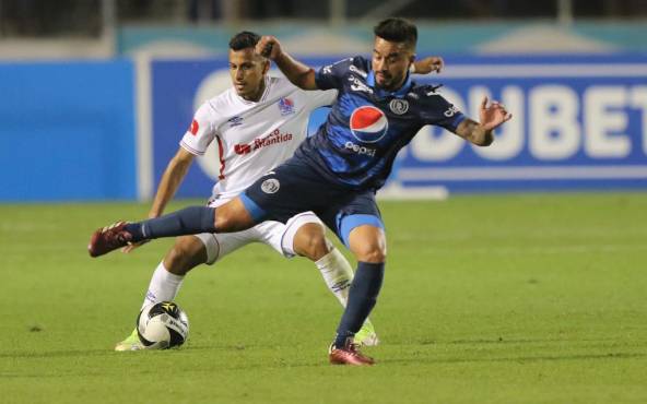 Motagua y Olimpia definirán al finalista el sábado a las 7:00 de la noche en el estadio Nacional. Foto: Andro Rodríguez